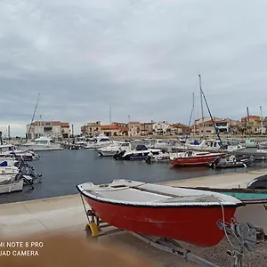 Carro Proche Maison Dans 3 étoiles Avec Piscine Et Tennis Hébergement de vacances Martigues